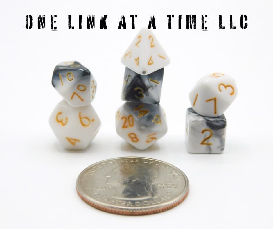 BLACK & WHITE SWIRL 7PC ACRYLIC MINI DICE SET