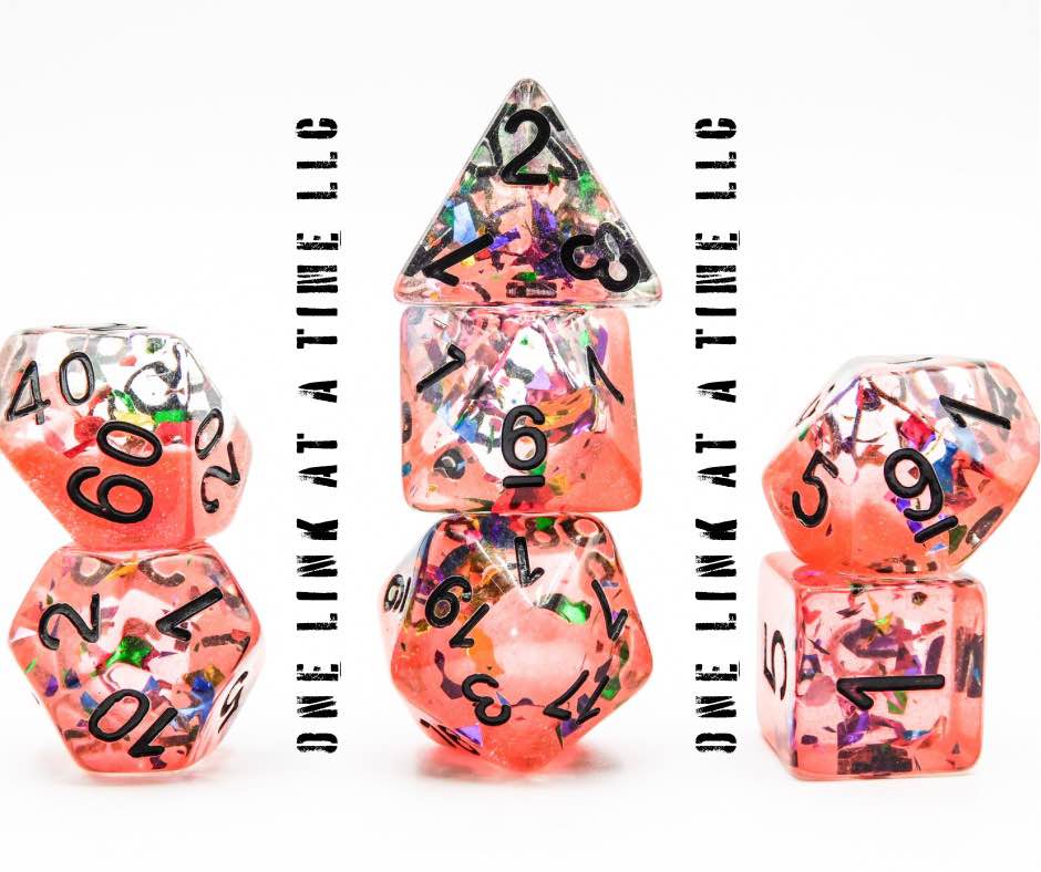[TRANSLUCENT RED WITH CONFETTI] RESIN DICE SET
