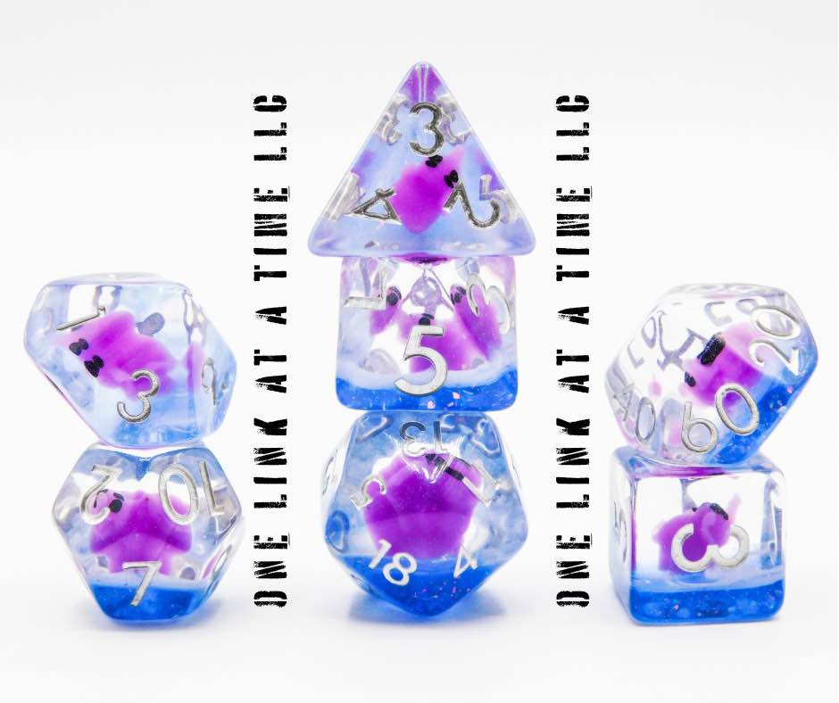 [PURPLE ELEPHANT WITH BLUE BASE] RESIN DICE SET