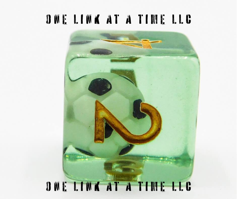[SOCCER BALL WITH GREEN] RESIN DICE SET