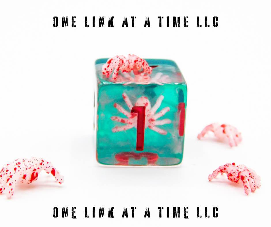 [WHITE SPIDER WITH BLOOD SPLATTER] RESIN DICE SET