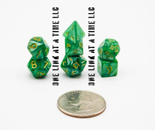 GREEN SWIRL 7PC ACRYLIC MINI DICE SET