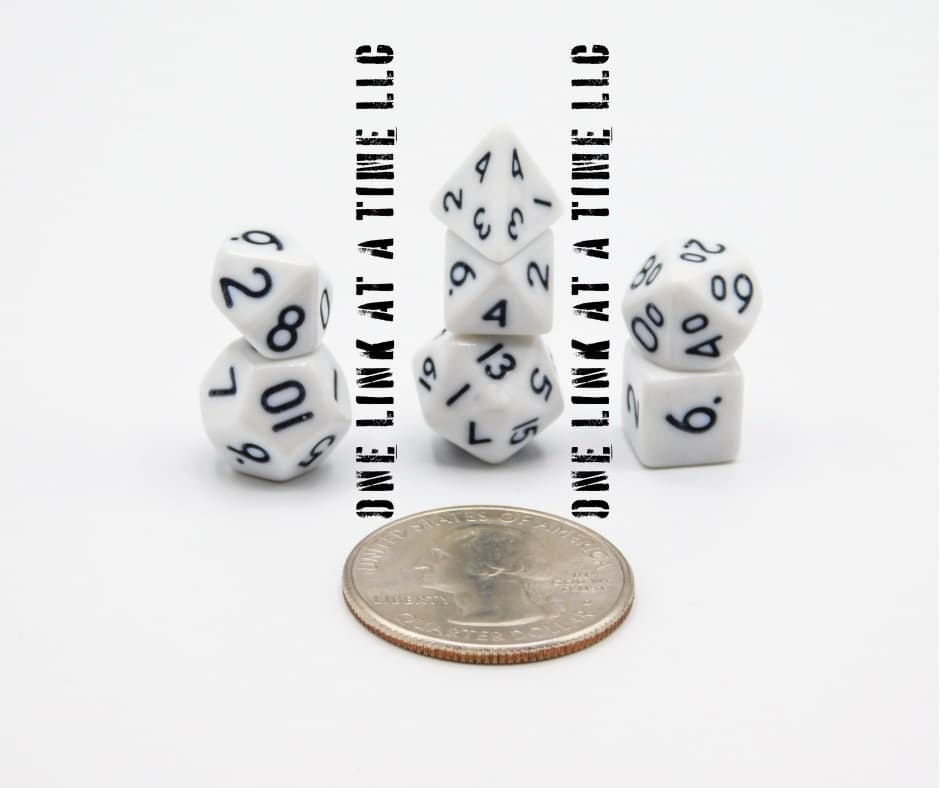 WHITE 7PC ACRYLIC MINI DICE SET