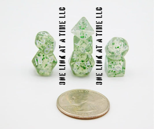 CLEAR WITH GREEN CONFETTI 7PC ACRYLIC MINI DICE SET