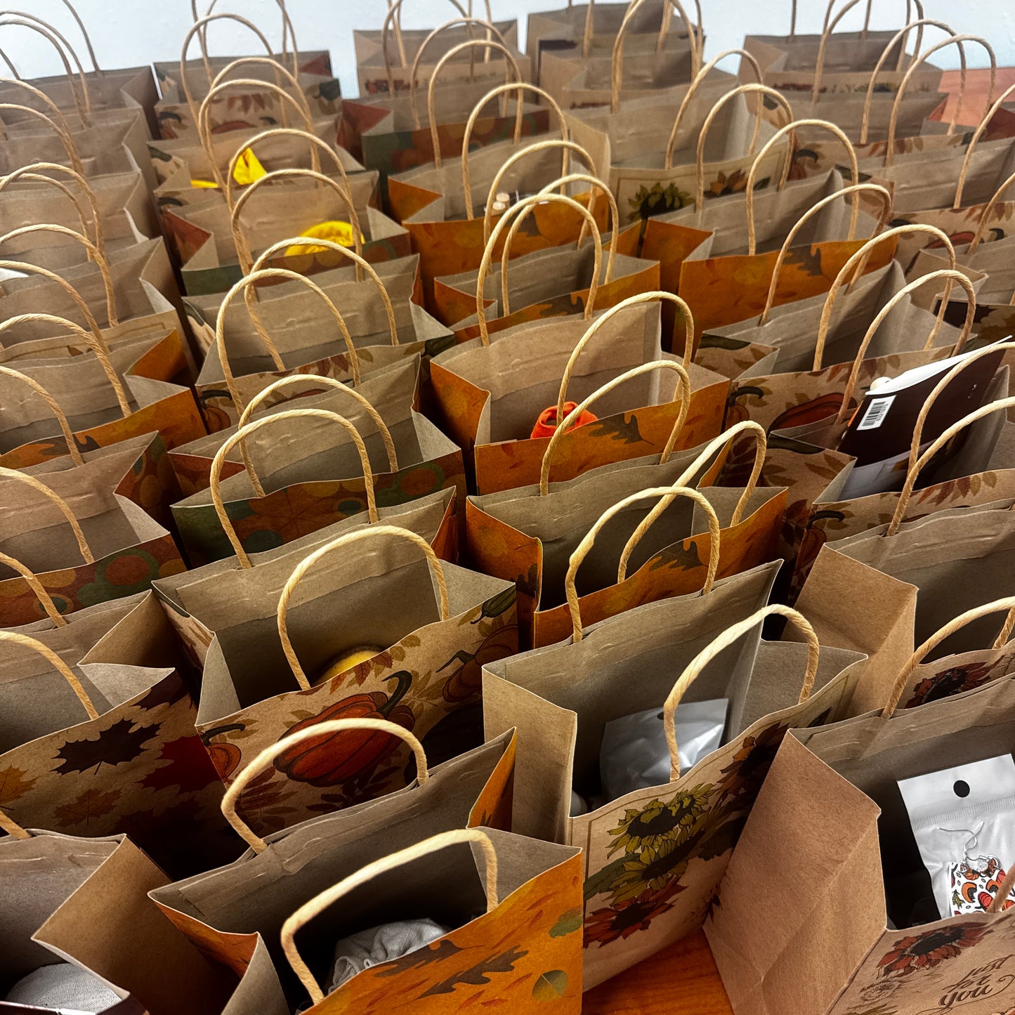 [LIVE] AUTUMN LOOT BAGS